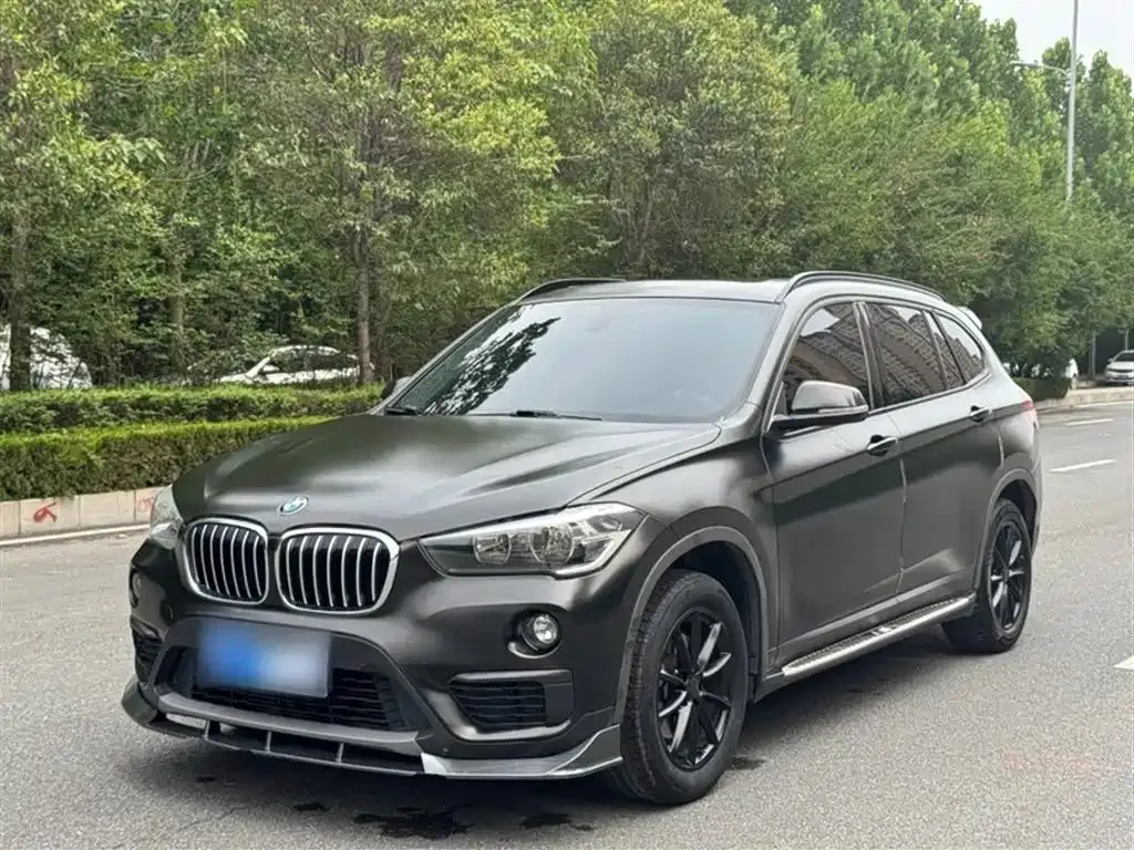 BMW BMW X1 — أسود