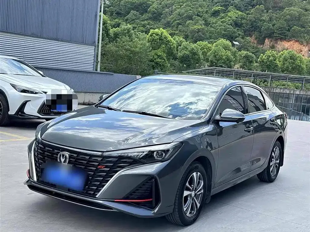 Changan Changan Eado — Argenté / Gris