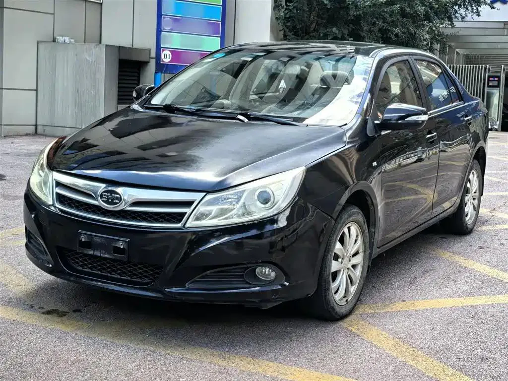 BYD BYD SuRui — Black