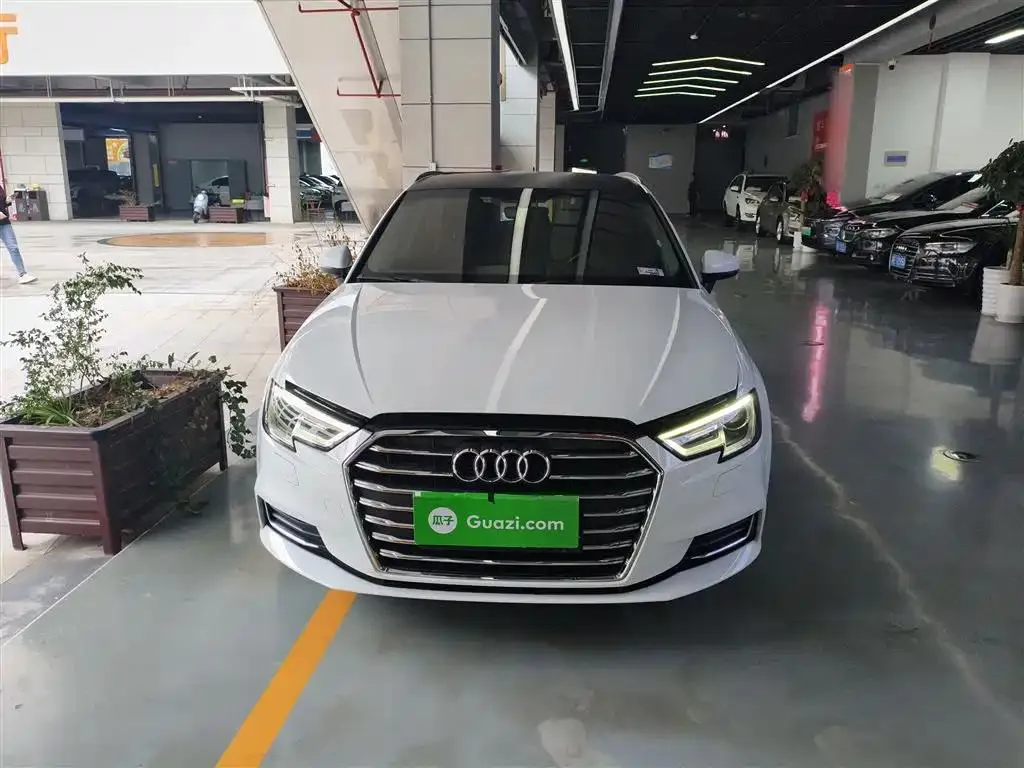 Audi A3 A3 2019 Sportback 35 TFSI Progressive National V — View photo 3
