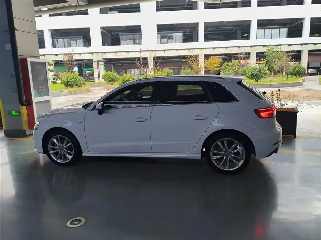 Audi A3 A3 2019 Sportback 35 TFSI Progressive National V — View photo 5