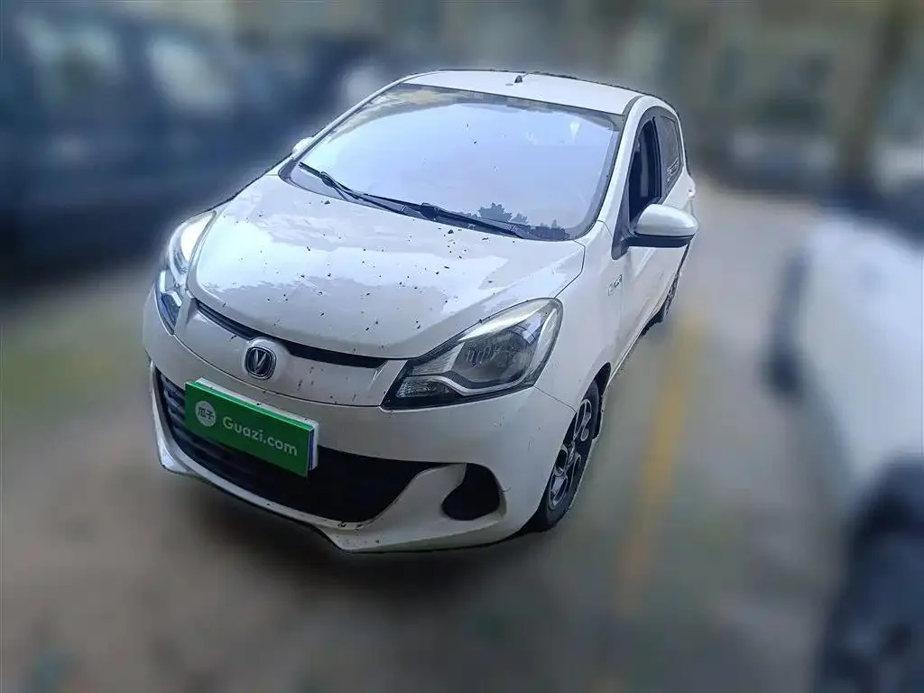 Changan Changan Benben — أبيض
