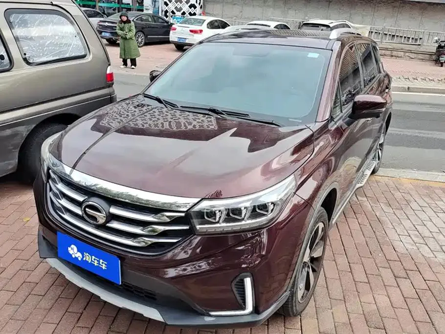 GAC GAC Trumpchi Trumpchi — Red