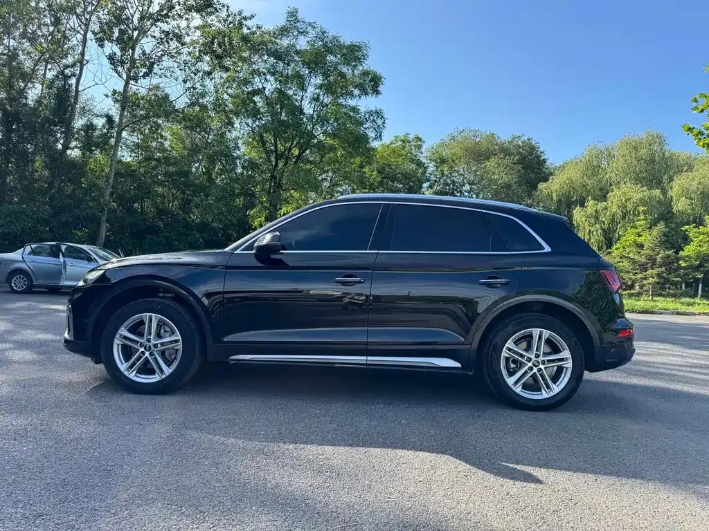 Audi Q5L Q5L 2022 40T Fashion Dynamic Edition — Ver foto 4