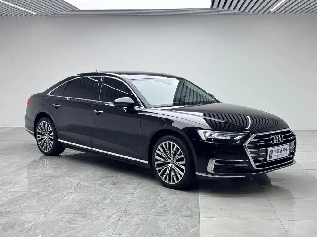 Audi A8 A8 2022 A8L 50 TFSI quattro Comfort Edition — عرض الصورة 3