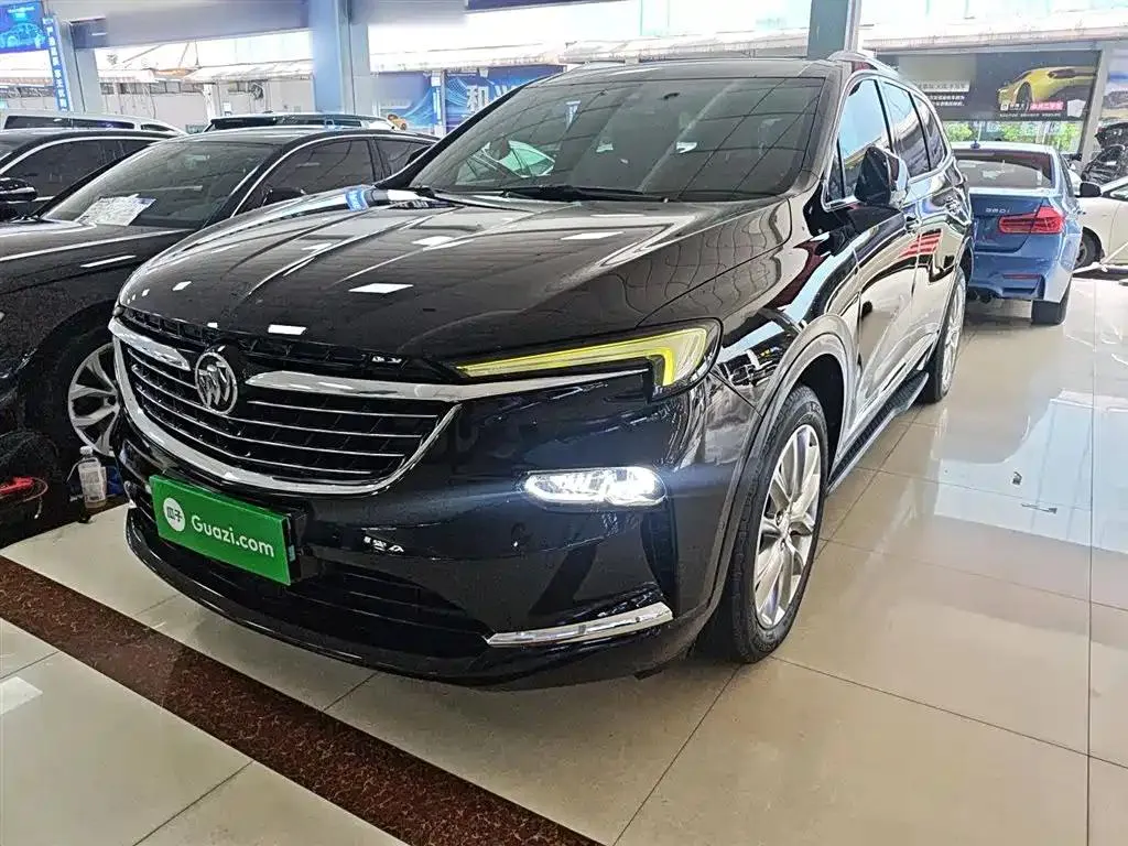 Buick Buick Enclave — أسود