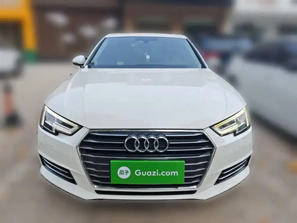Audi A4L A4L 2018 30th Anniversary Model 40 TFSI Progressive Edition — View photo 3