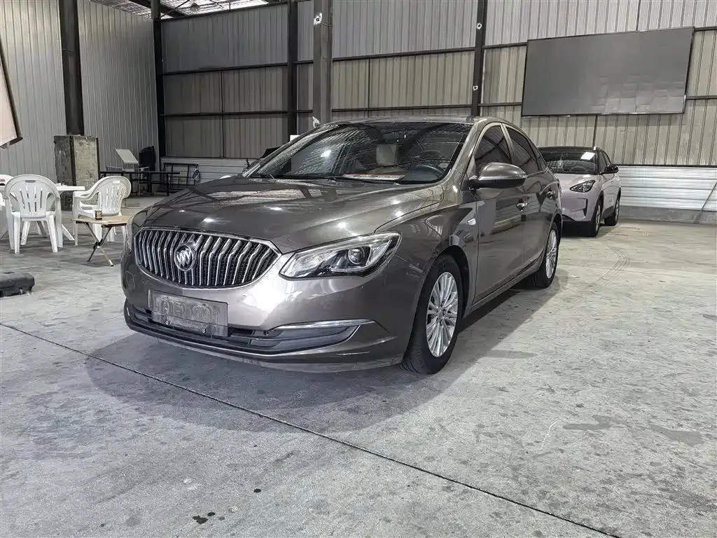 Buick Buick Excelle GT — شمبانيا