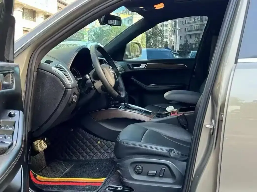 Audi Q5 Q5 2012 2.0TFSI Comfort Edition — View photo 4