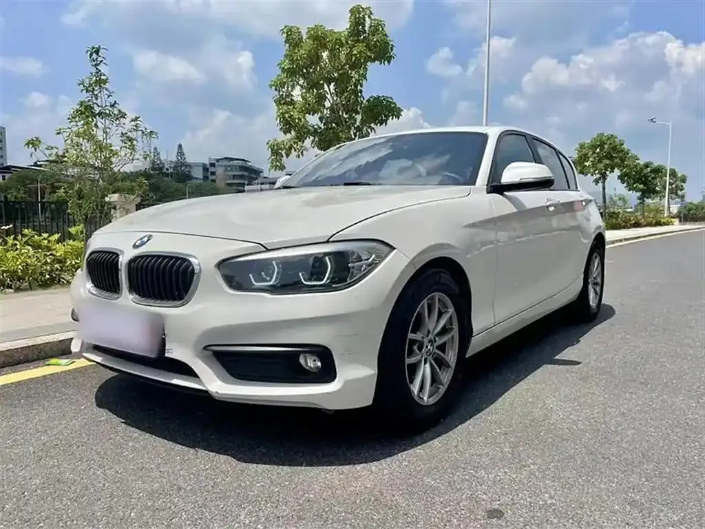 BMW BMW 1 Series — White