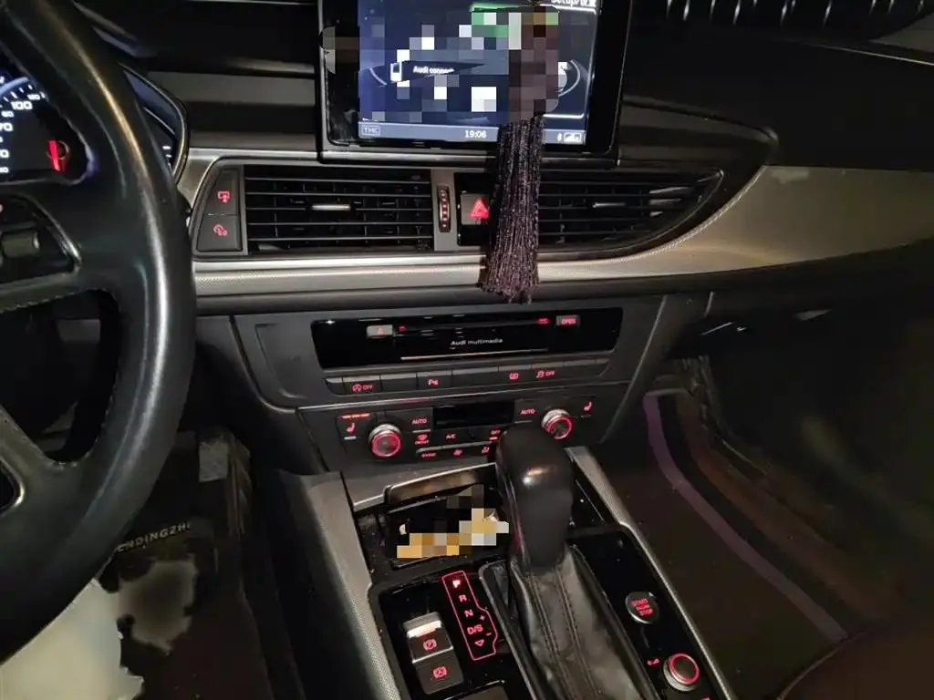 Audi A6L A6L 2018 30th Anniversary Model 35 TFSI Fashion Edition — عرض الصورة 6