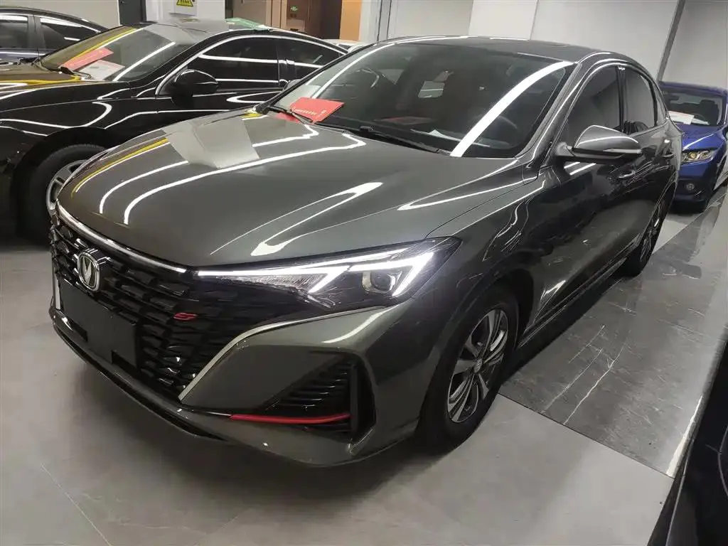 Changan Changan Eado — فضي / رمادي