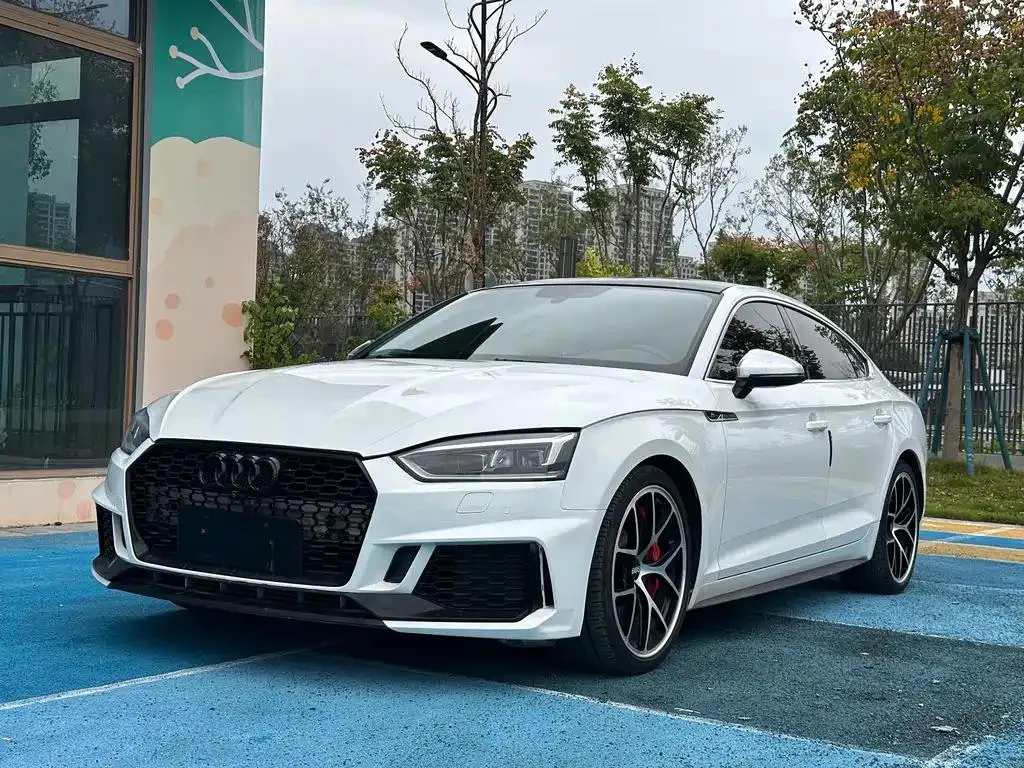 Audi Audi A5 — White