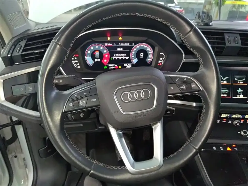Audi Q3 Q3 2022 35 TFSI Progressive Dynamic Edition — View photo 3