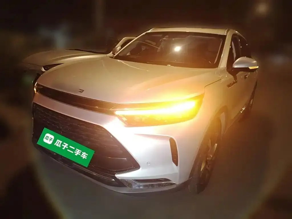 BAIC BAIC Motor BAIC — Silver / Gray