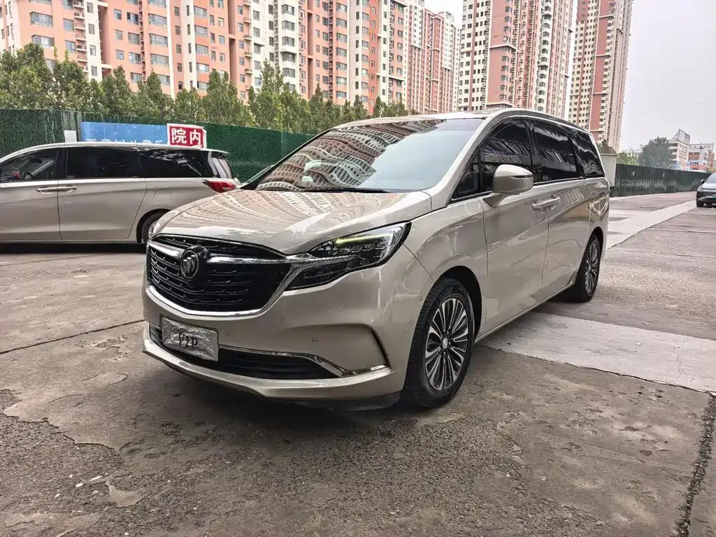 Buick Buick GL8 — شمبانيا